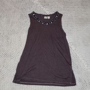 4 for $12 🧚‍♀️ St. Tropez Linen Embellished Tank